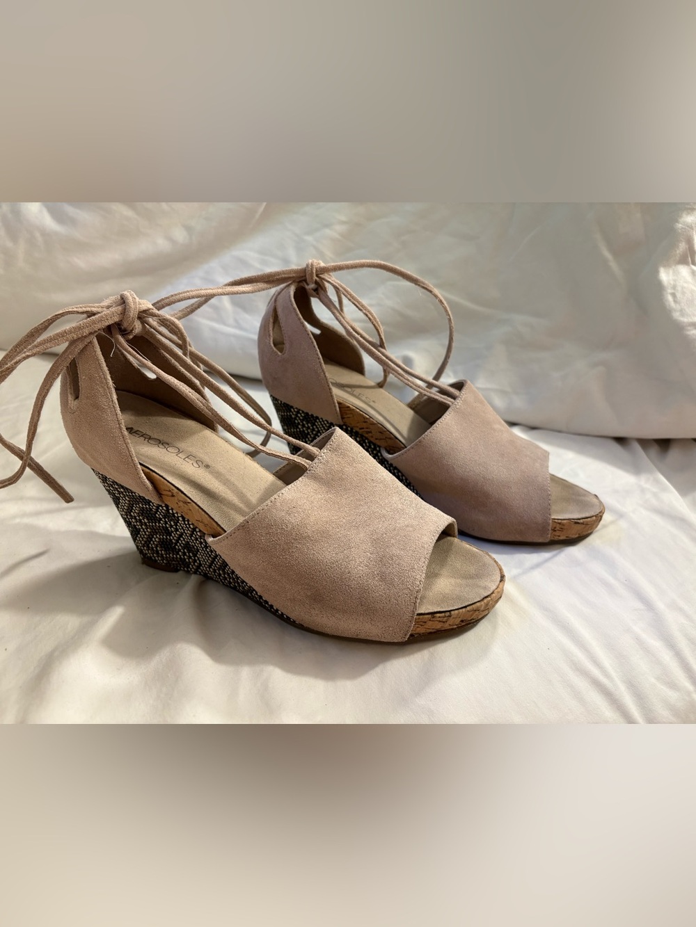Aerosoles Spring Plush Peep-Toe Lace-Up Wedge Sandals — Taupe — Size 9M 👡